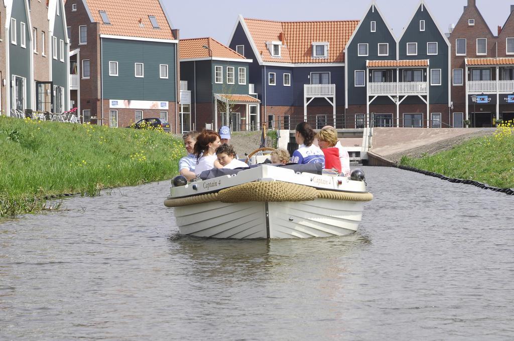 Roompot Hotel Marinapark Volendam Exterior foto