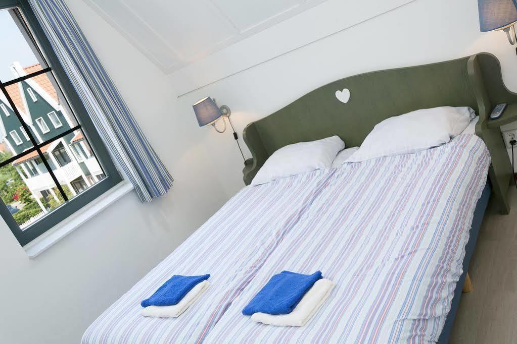 Roompot Hotel Marinapark Volendam Exterior foto